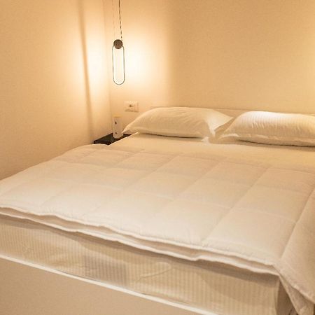 Blloku Studio Apartament Tirana Esterno foto